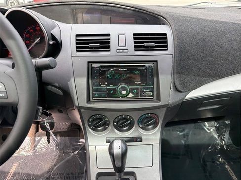 Used 2010 MAZDA MAZDA3 s Sport FWD image 17