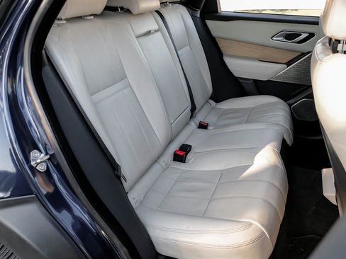 Used 2021 Land Rover Range Rover Velar R-Dynamic S image 40