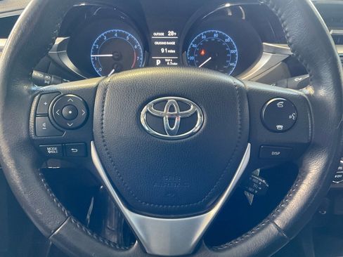 Used 2014 Toyota Corolla S image 11
