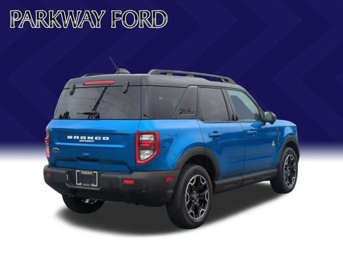 Certified 2025 Ford Bronco Sport Outer Banks w/ Outer Banks Tech Package+ AWD/4WD image 5
