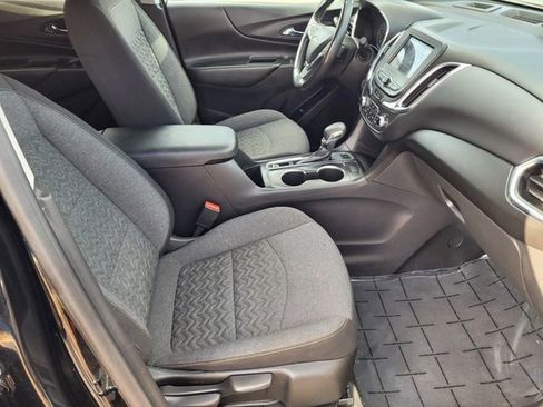 Used 2022 Chevrolet Equinox LT image 12