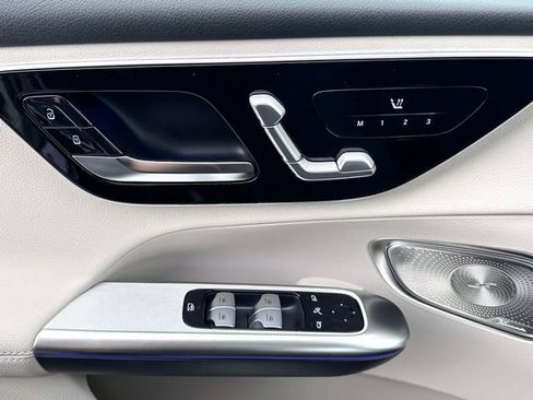 New 2026 Mercedes-Benz GLC 300 4MATIC image 32