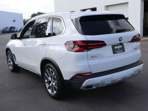 Certified 2026 BMW X5 xDrive50e w/ Parking Assistance Package image 13