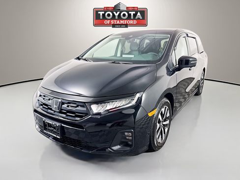 Used 2025 Honda Odyssey EX-L image 3