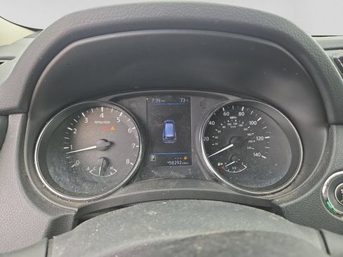 Used 2018 Nissan Rogue SV AWD/4WD image 14