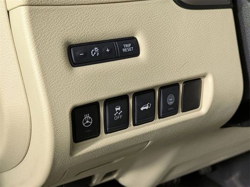 Used 2020 Nissan Murano SL w/ Cargo Package image 13