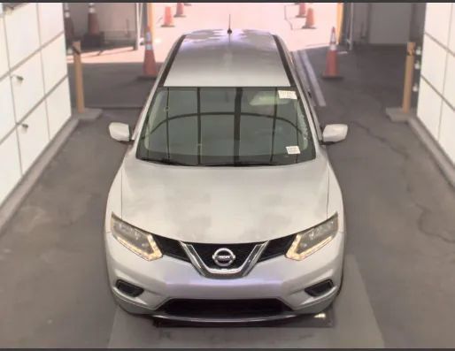 Used 2016 Nissan Rogue S FWD image 3