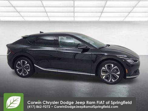 Used 2024 Kia EV6 Light image 1