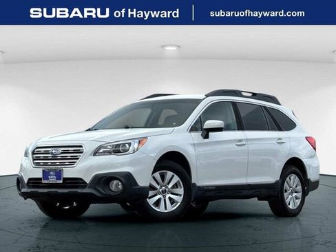 Used 2017 Subaru Outback 2.5i Premium AWD/4WD image 1