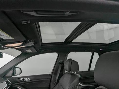 Used 2024 BMW X5 sDrive40i w/ Executive Package RWD image 16