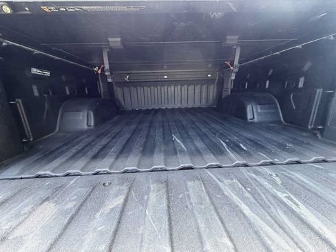 Used 2019 Chevrolet Silverado 1500 Custom Trail Boss AWD/4WD image 17