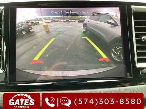 Used 2023 Chrysler Pacifica Touring-L FWD image 20
