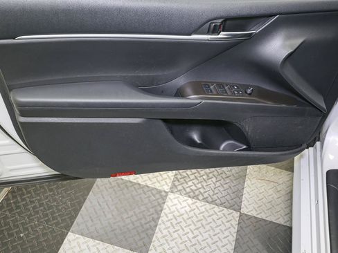 Used 2023 Toyota Camry LE FWD image 40