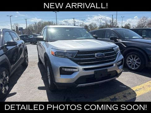 Used 2022 Ford Explorer XLT w/ Equipment Group 202A image 1