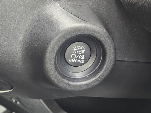 Used 2024 RAM ProMaster 3500 w/ Delivery Van Package image 40