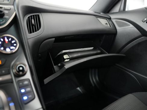 Used 2015 Hyundai Genesis 3.8 RWD image 43