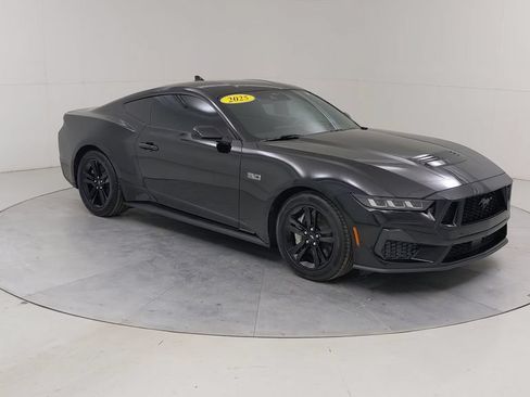 Certified 2025 Ford Mustang GT RWD image 10