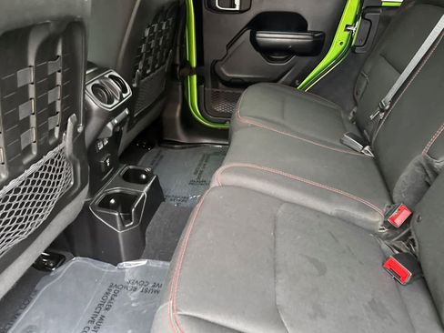 Used 2018 Jeep Wrangler Unlimited Rubicon image 4