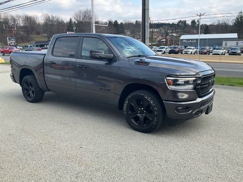 Used 2023 RAM 1500 Big Horn AWD/4WD image 3