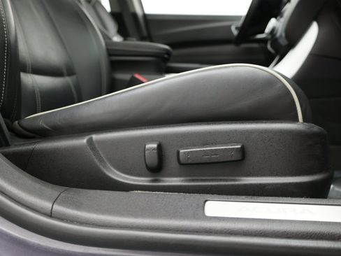Used 2018 Acura TLX V6 w/ Technology Package FWD image 39