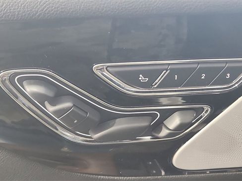 Used 2023 Lincoln Aviator Reserve w/ Equipment Group 201A image 16