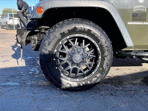 Used 2015 Jeep Wrangler Sport AWD/4WD image 2
