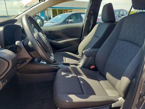 Used 2026 Toyota Corolla LE FWD image 15