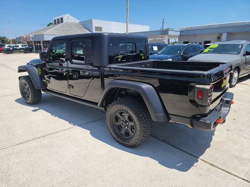 Used 2022 Jeep Gladiator Mojave w/ Trailer Tow Package AWD/4WD image 4