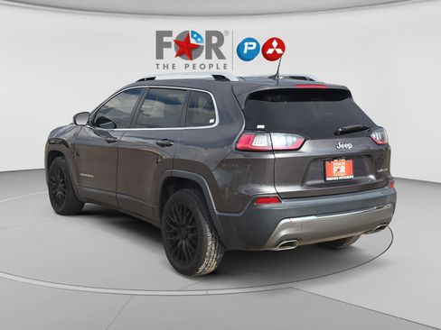 Used 2019 Jeep Cherokee Limited FWD image 3