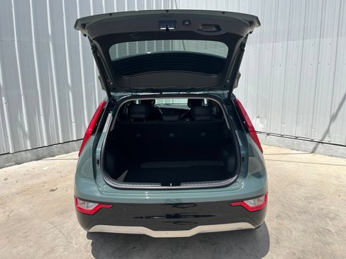 Used 2023 Kia Niro Wind FWD image 8