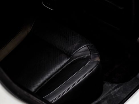 Used 2018 Dodge Charger GT image 12