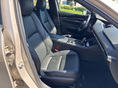 Used 2024 MAZDA MAZDA3 s FWD image 10