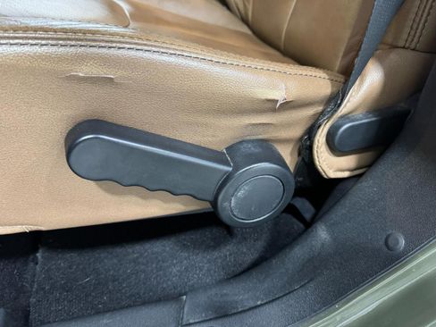 Used 2015 Jeep Wrangler Unlimited Sahara w/ Connectivity Group image 26