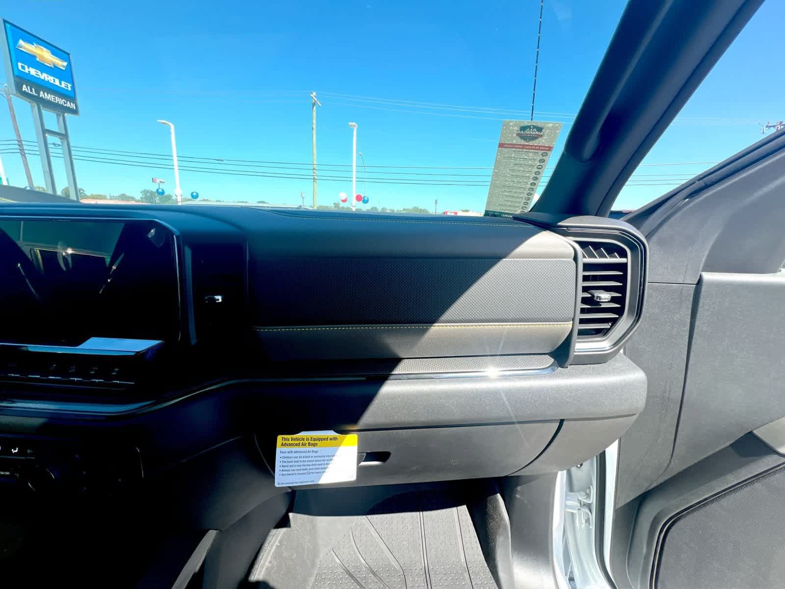 Used 2020 Chevrolet Silverado 1500 RST w/ Texas Edition AWD/4WD image 30