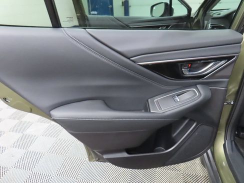 Used 2023 Subaru Outback Touring AWD/4WD image 57