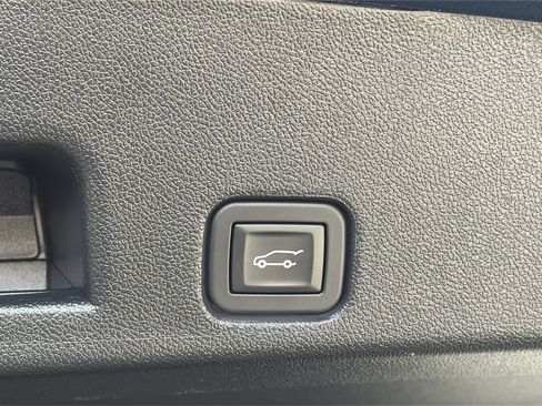 Certified 2024 Chevrolet Traverse Z71 image 16