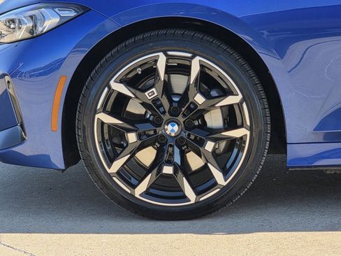 Used 2025 BMW 330i xDrive Sedan image 9