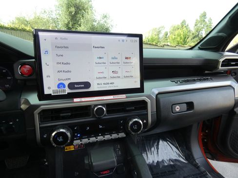 Used 2025 Toyota Tacoma TRD Off-Road w/ TRD Off Road Premium Package image 61