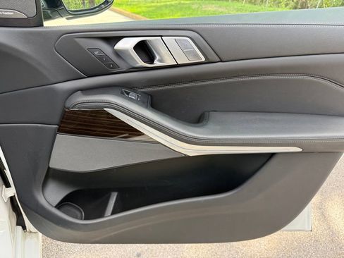 Used 2019 BMW X7 xDrive40i w/ Premium Package AWD/4WD image 34