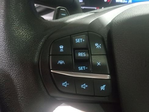 Used 2020 Ford Explorer XLT w/ Equipment Group 202A AWD/4WD image 9