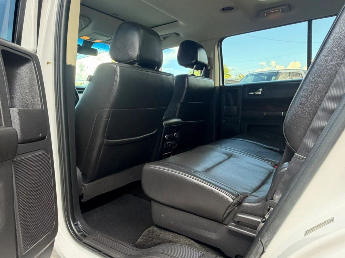 Used 2018 Ford Flex Limited w/ Equipment Group 303A AWD/4WD image 43