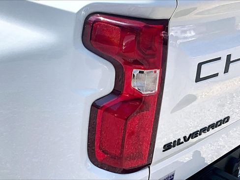 Used 2021 Chevrolet Silverado 1500 Custom Trail Boss w/ LPO, Dark Essentials Package image 30