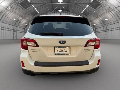 Used 2017 Subaru Outback 2.5i Premium image 6