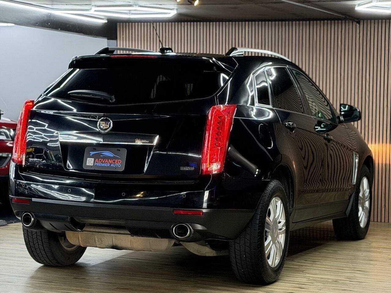 Used 2015 Cadillac SRX Luxury AWD/4WD image 14