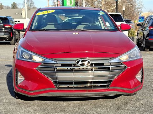 Used 2019 Hyundai Elantra SE w/ Winter Weather Package image 8