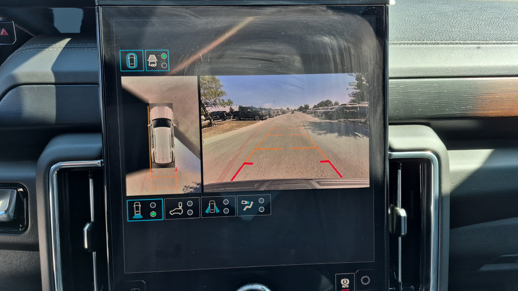 New 2026 GMC Yukon Denali w/ Sun & Power Step Package AWD/4WD image 18