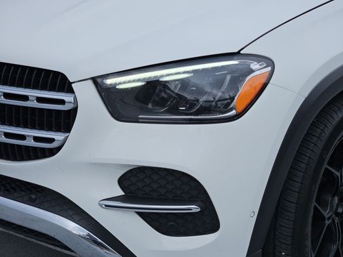 Certified 2024 Mercedes-Benz GLE 350 4MATIC image 9