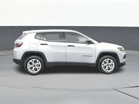 Used 2025 Jeep Compass Sport AWD/4WD image 16