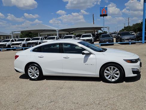 Used 2025 Chevrolet Malibu LT FWD image 9
