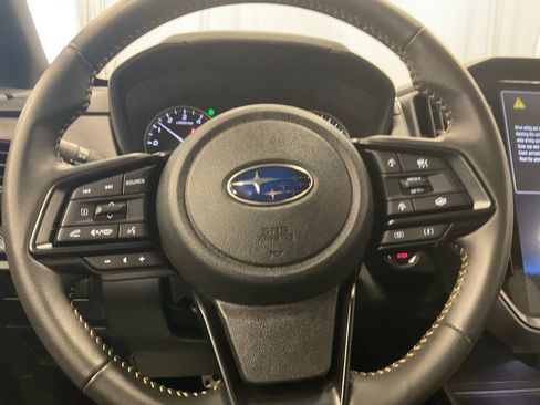 Used 2025 Subaru Crosstrek 2.5i Sport AWD/4WD image 16